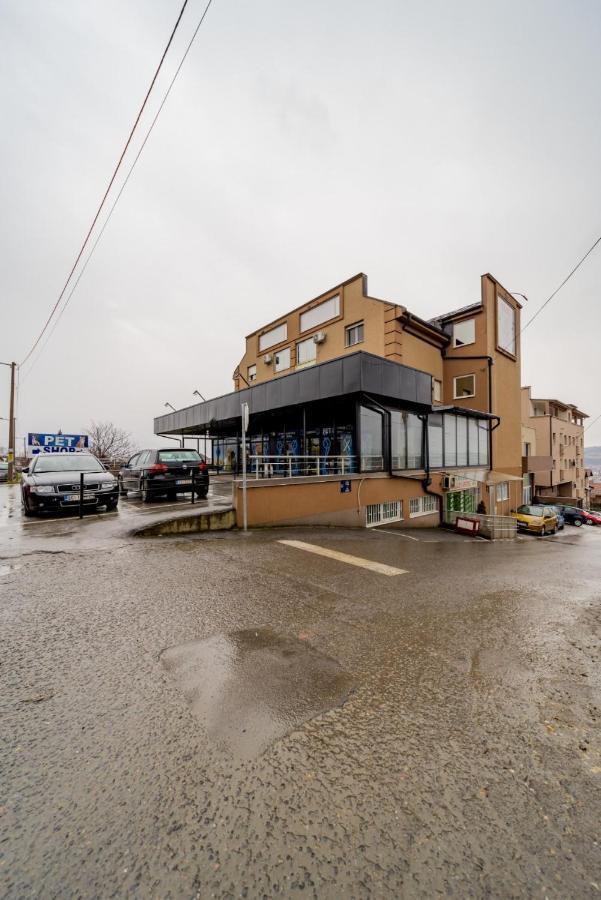 Ferienwohnung Port 1 Belgrad Exterior foto